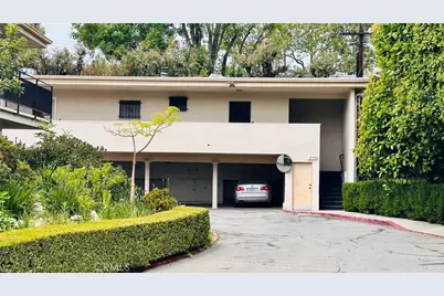 239 S Barrington Avenue #F8, Los Angeles, CA 90049 - Photo 10