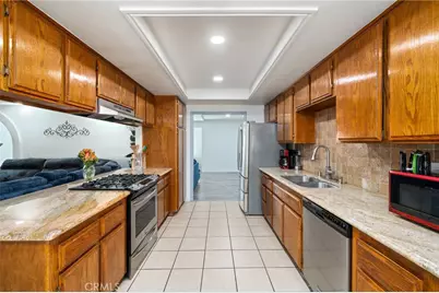 682 W Cheshire, Rialto, CA 92377 - Photo 6