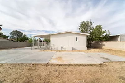 16251 Wimbleton Drive, Victorville, CA 92395 - Photo 32