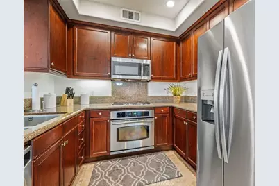 128 N Oak Knoll Avenue #317, Pasadena, CA 91101 - Photo 14