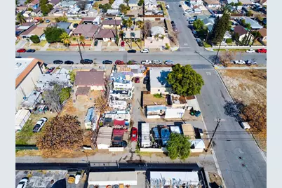 584 E H Street, Colton, CA 92324 - Photo 8