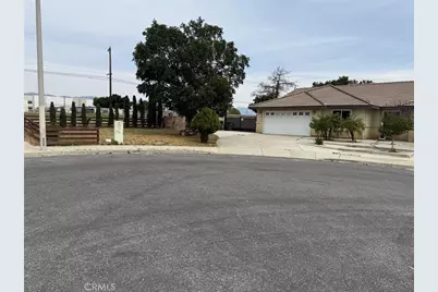 10517 Dream Street, Bloomington, CA 92316 - Photo 4