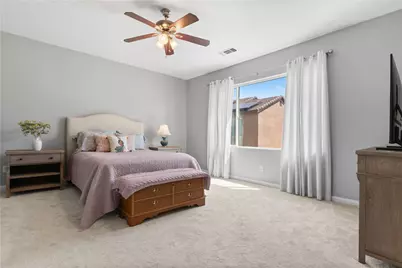 1820 Delacorte, Bakersfield, CA 93311 - Photo 14