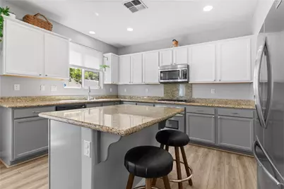 1820 Delacorte, Bakersfield, CA 93311 - Photo 10