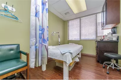 4305 Torrance Boulevard, Torrance, CA 90503 - Photo 10