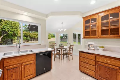 1618 Winston Way, Upland, CA 91784 - Photo 14