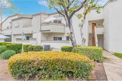 7 Town and Country, Pomona, CA 91766 - Photo 2