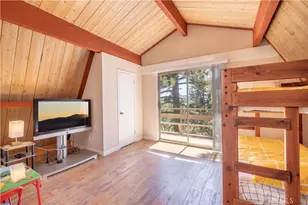 31616 Panorama, Running Springs, CA 92382 - Photo 12