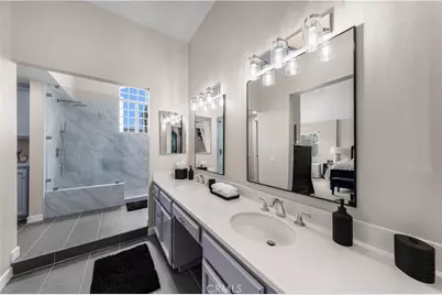 2537 Orange Avenue #D, Costa Mesa, CA 92627 - Photo 16