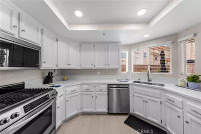 2537 Orange Avenue #D, Costa Mesa, CA 92627 - Photo 8