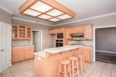 11020 Lantry, Oak Hills, CA 92344 - Photo 32