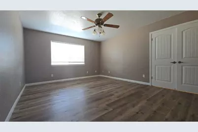 11020 Lantry, Oak Hills, CA 92344 - Photo 10
