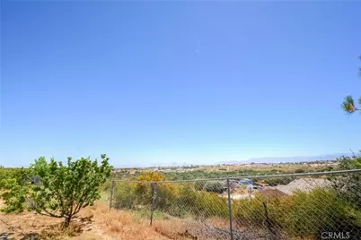 11020 Lantry, Oak Hills, CA 92344 - Photo 48