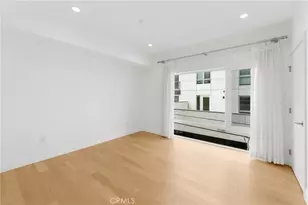 2939 Leeward Ave, Los Angeles, CA 90005 - Photo 14