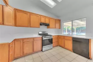 13184 Cardinal Rd, Victorville, CA 92392 - Photo 14