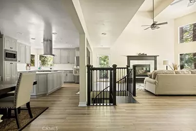 28670 Shenandoah Drive, Lake Arrowhead, CA 92352 - Photo 12