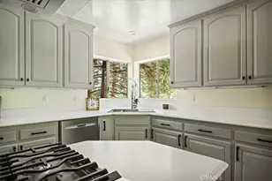 28670 Shenandoah Dr, Lake Arrowhead, CA 92352 - Photo 14