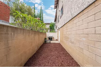 121 S Madison Ave #B, Monrovia, CA 91016 - Photo 22