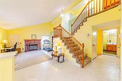 16234 Jasmine, Victorville, CA 92395 - Photo 2