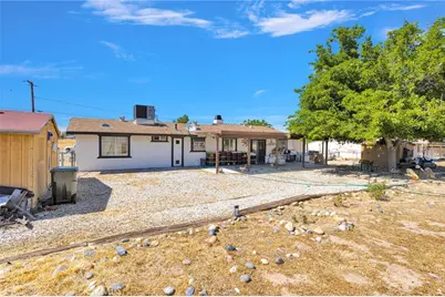 12669 Cypress  Ave, Victorville, CA 92395 - Photo 36