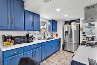 12669 Cypress  Ave, Victorville, CA 92395 - Photo 16