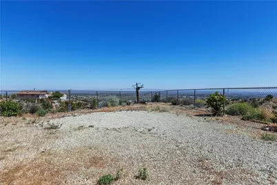 8451 Zohra Canyon Rd, Pinon Hills, CA 92372 - Photo 34