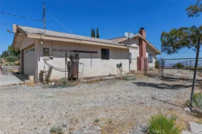 8451 Zohra Canyon Rd, Pinon Hills, CA 92372 - Photo 32