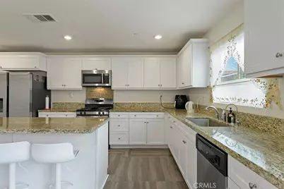 7568 Sleepy Creek, Fontana, CA 92336 - Photo 12