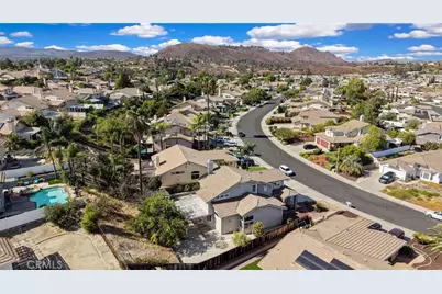 39607 Via Dominique, Murrieta, CA 92563 - Photo 46