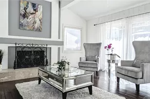 20224 Chapter, Woodland Hills, CA 91364 - Photo 8