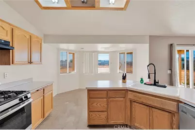 13475 Yakima, Apple Valley, CA 92308 - Photo 6