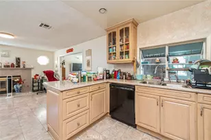 7740 Sewell Dr, Fontana, CA 92336 - Photo 8