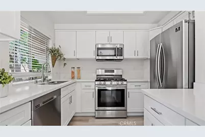 15 Ericson Aisle, Irvine, CA 92620 - Photo 18