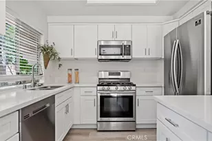 15 Ericson Aisle, Irvine, CA 92620 - Photo 18