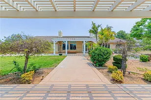 4088 Shady Ridge Cir, Corona, CA 92881 - Photo 14