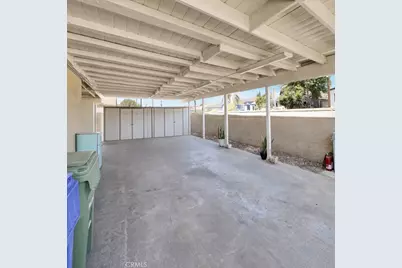 12205 S Halldale, Los Angeles, CA 90047 - Photo 26