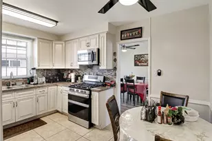 12205 S Halldale, Los Angeles, CA 90047 - Photo 14