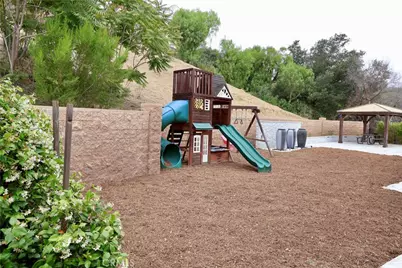 1330 Waterbrook, Walnut, CA 91789 - Photo 40