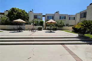 8800 Kester Ave, Panorama City, CA 91402 - Photo 22