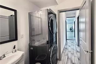160 W 48th, Los Angeles, CA 90037 - Photo 28