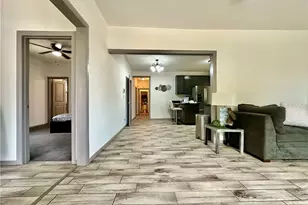 160 W 48th, Los Angeles, CA 90037 - Photo 12
