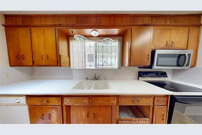 326 E 7th, San Jacinto, CA 92583 - Photo 2