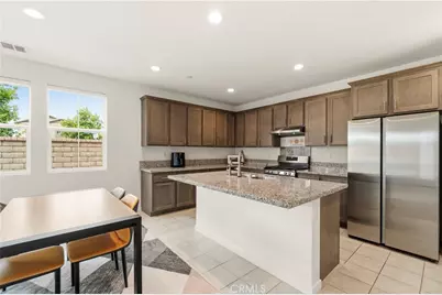 2902 S Halton Paseo, Ontario, CA 91761 - Photo 10
