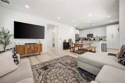 16064 Jamie Ln #7, Fontana, CA 92336 - Photo 8