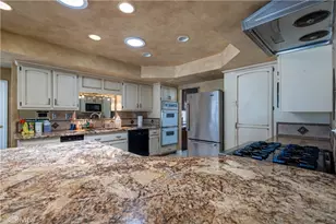 16728 Shirwaun, Apple Valley, CA 92307 - Photo 18