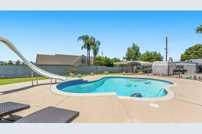 12745 Oaks, Chino, CA 91710 - Photo 32