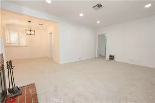 8725 S Gramercy Pl, Los Angeles, CA 90047 - Photo 38