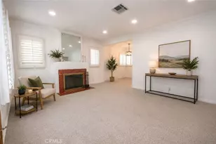 8725 S Gramercy Pl, Los Angeles, CA 90047 - Photo 2