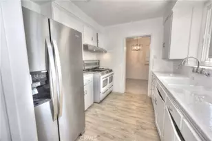 8725 S Gramercy Pl, Los Angeles, CA 90047 - Photo 28