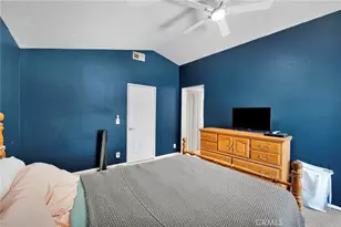 22321 Pamplico Dr, Saugus, CA 91350 - Photo 26